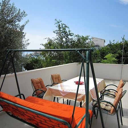 Holiday Home Mona Igrane Bagian luar foto