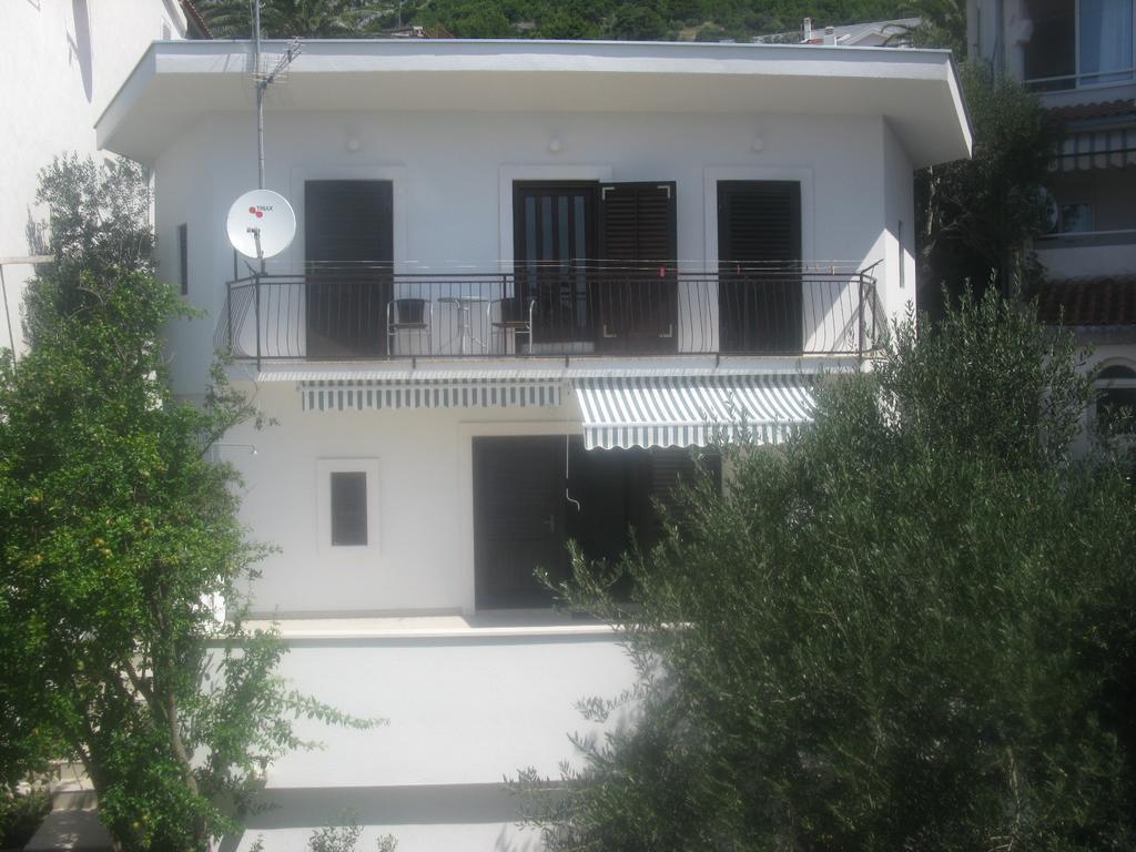 Holiday Home Mona Igrane Ruang foto
