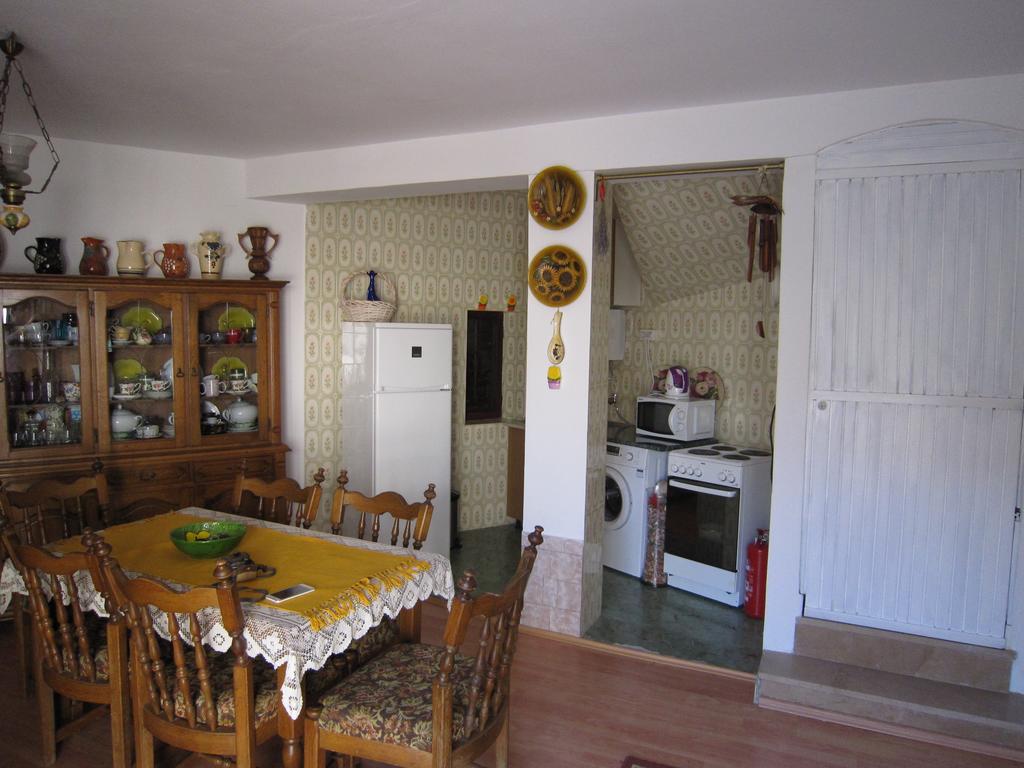 Holiday Home Mona Igrane Ruang foto
