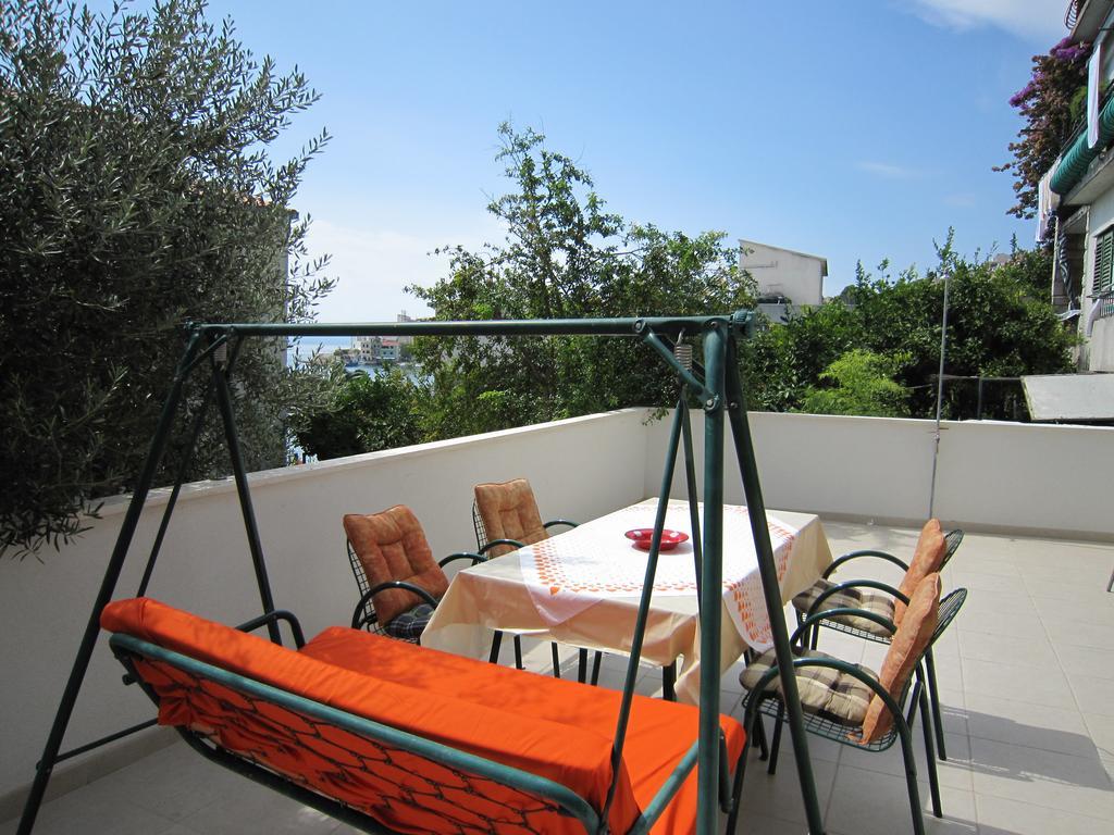 Holiday Home Mona Igrane Bagian luar foto